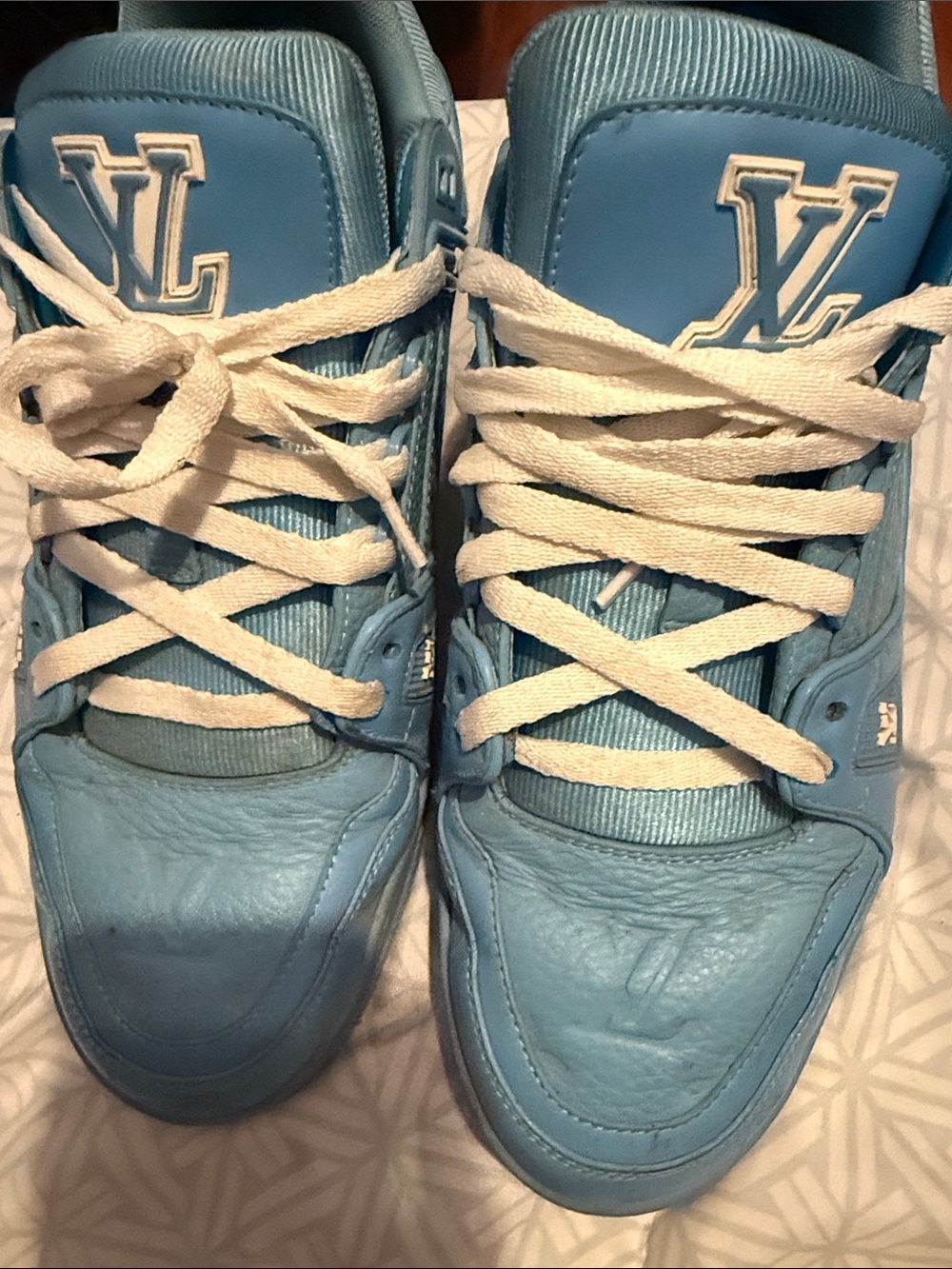 Louis Vuitton Light Blue Leather Low-Top Sneakers with White Laces - Picture 5 of 6